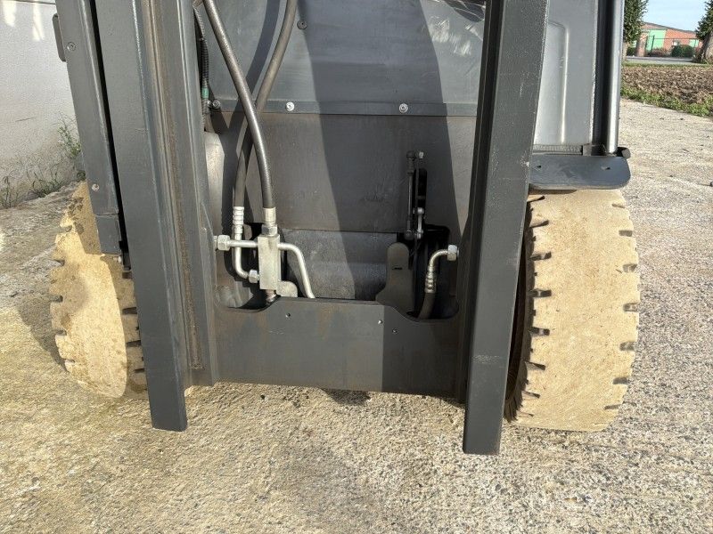 2018 Linde E25 Electric Forklift