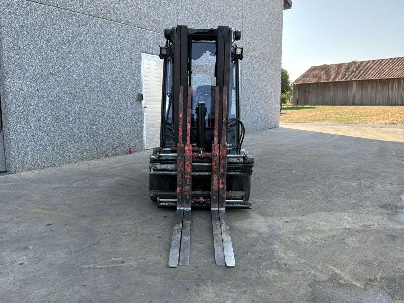 2021 Linde H35T heftruck met dubbele vork