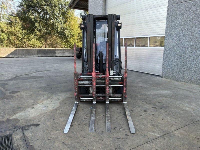 2021 Linde H35T heftruck met dubbele vork