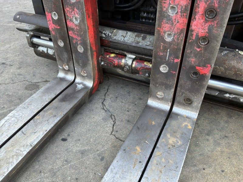 2021 Linde H35T heftruck met dubbele vork