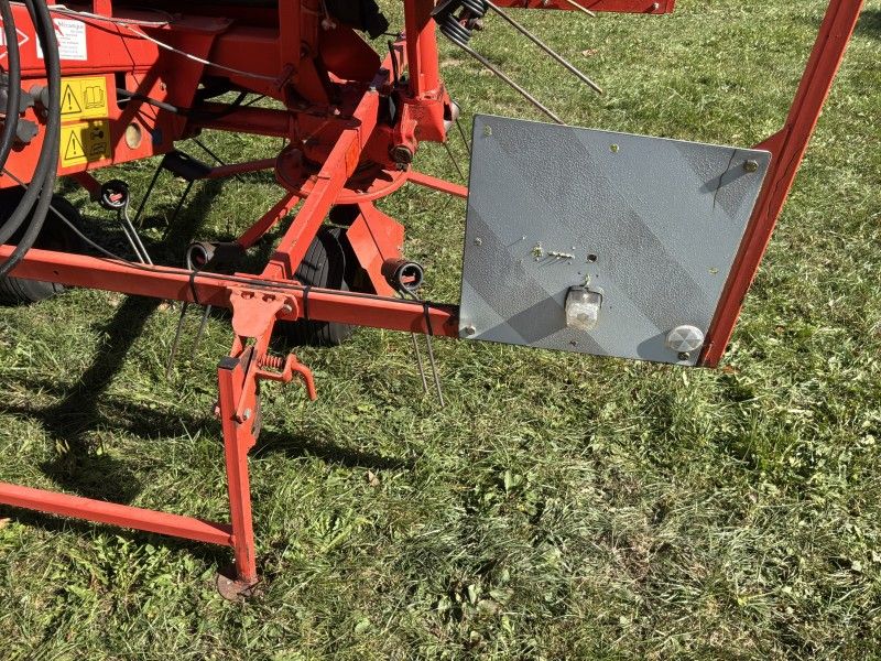 2007 Kuhn GF6401 MHO Tedders