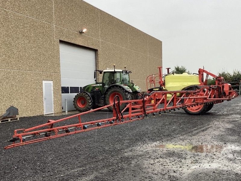 2005 Kverneland Phoenix B40 Trailed Field Sprayer
