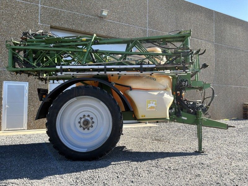 2007 Amazone UX 3200 gezogene Feldspritze