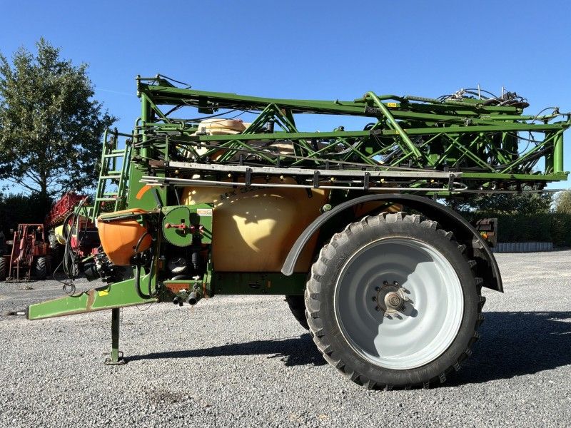 2007 Amazone UX 3200 gezogene Feldspritze