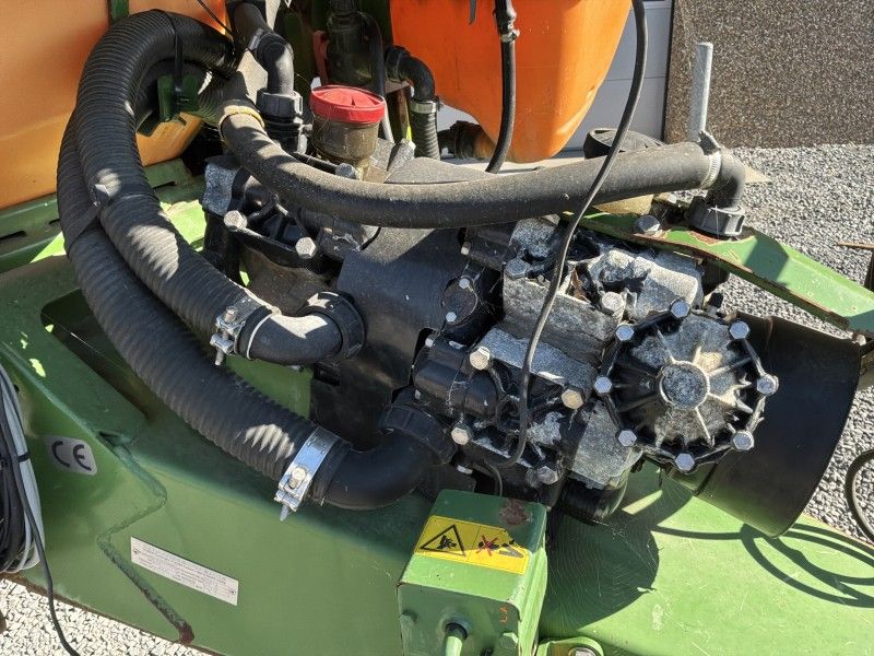 2007 Amazone UX 3200 gezogene Feldspritze