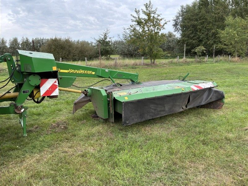 2010 John Deere 331 Scheibenmähwerk mit Aufbereiter