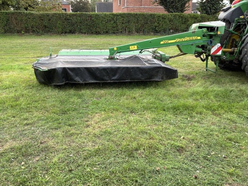 2010 John Deere 331 Scheibenmähwerk mit Aufbereiter