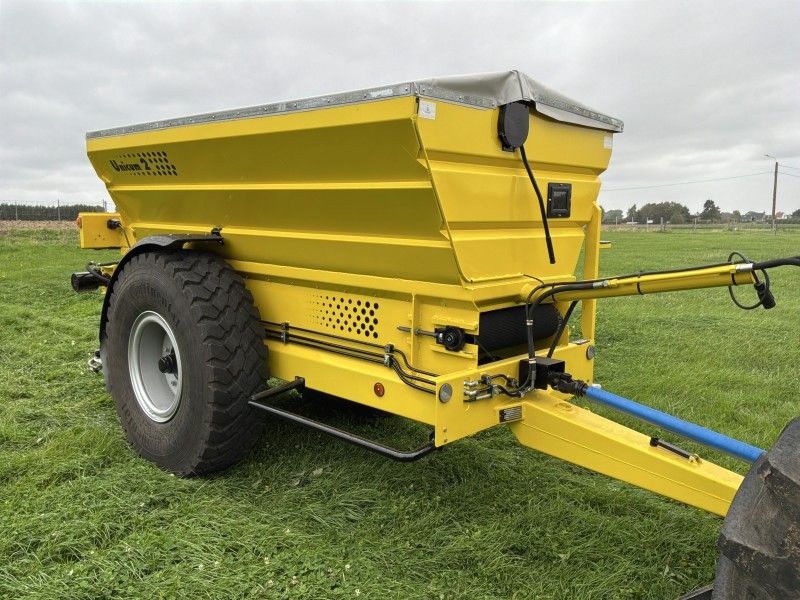 2026 Unicum 2 Towed Salt Spreader and Fertilizer Spreader