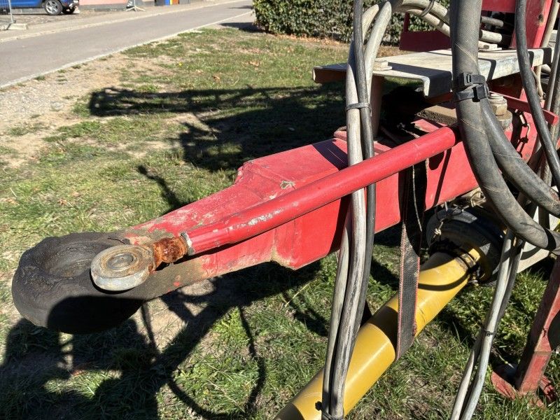 2009 Beyne PLK27/2500/260/7V Feldspritze