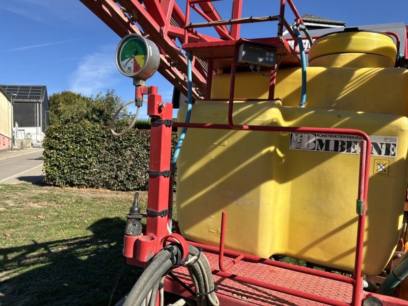 2009 Beyne PLK27/2500/260/7V Feldspritze