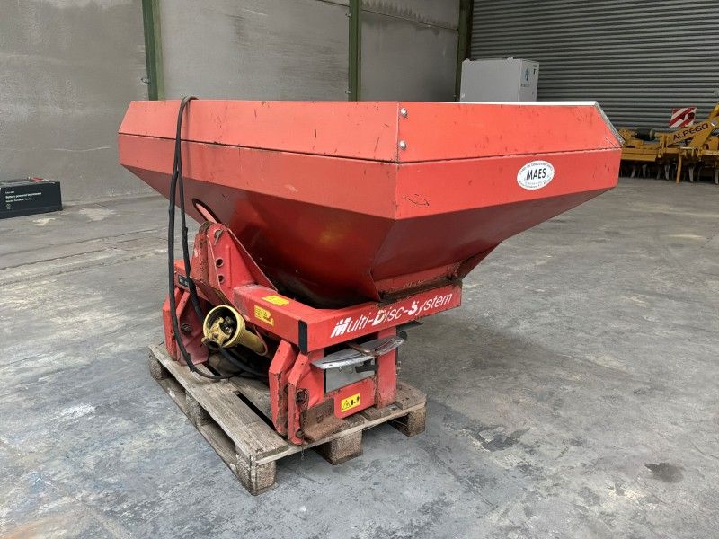 1994 Rauch MDS921 Mounted Centrifugal Fertilizer Spreader