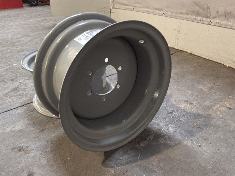 Tractor rims (2)
