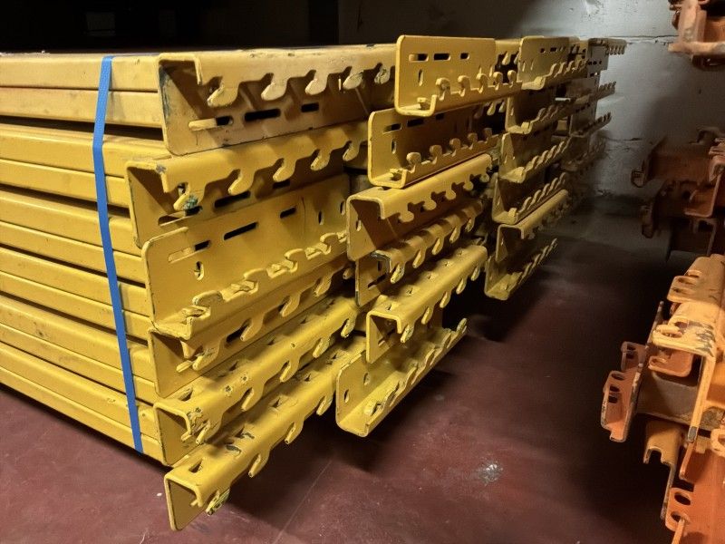Nedcon 5-pin beams for pallet racking (38x)