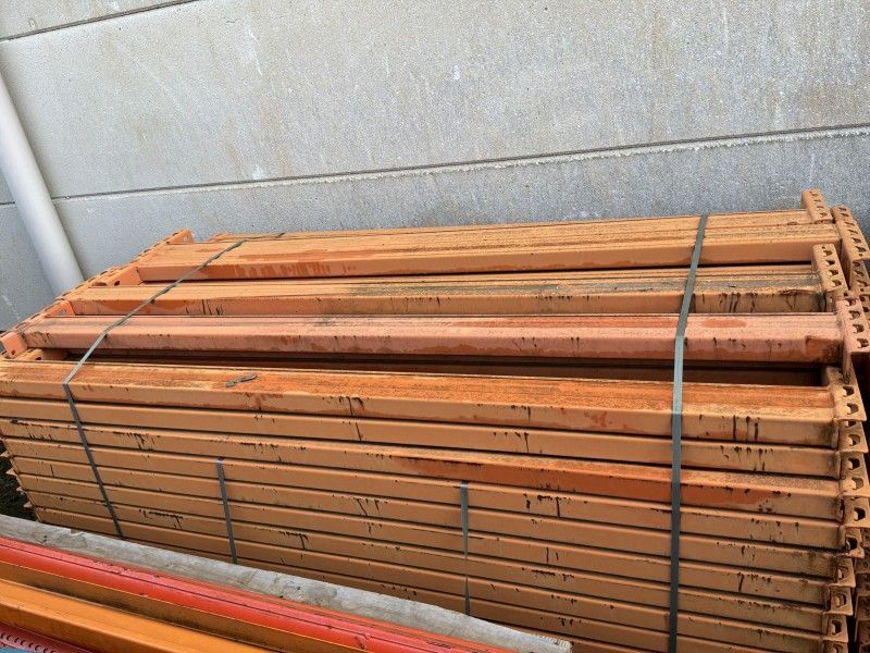 Träger für Palettenregale (82x)