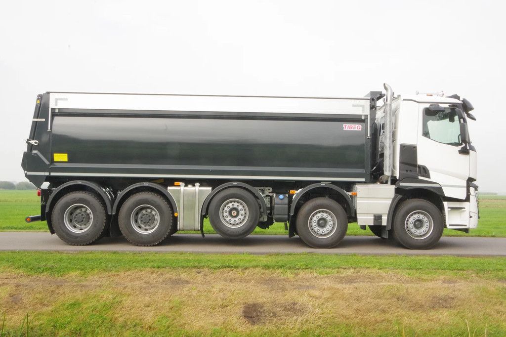 Renault C530 49-tons 10x4 met Tibeg kipper