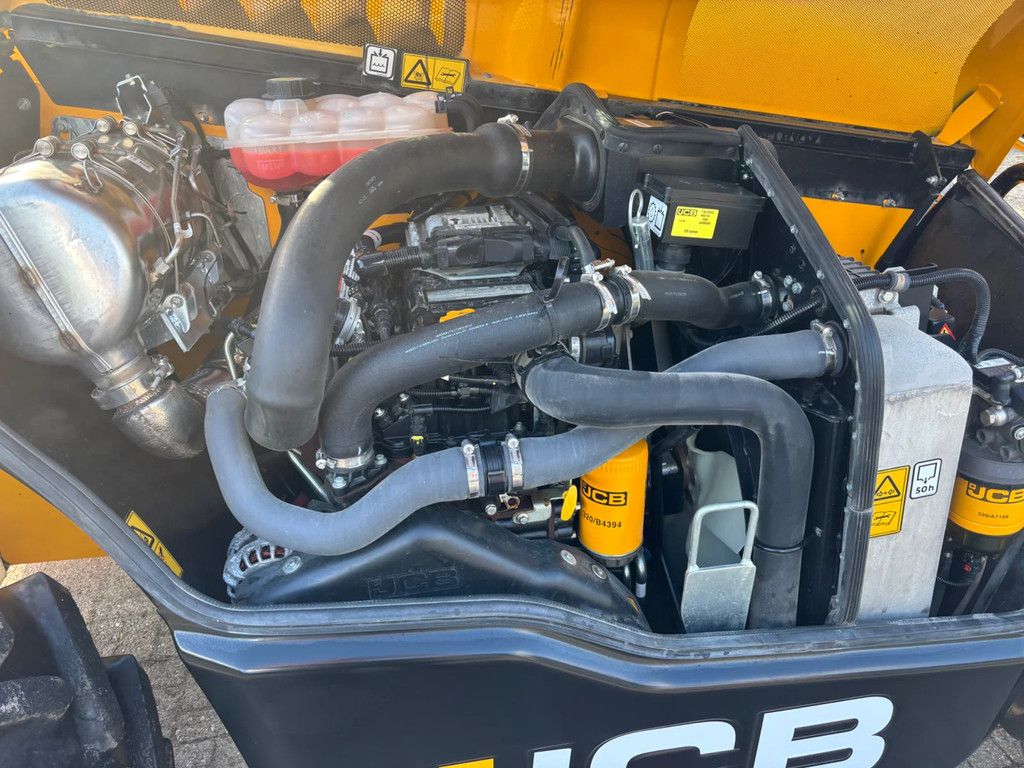 JCB 531-70 low hours