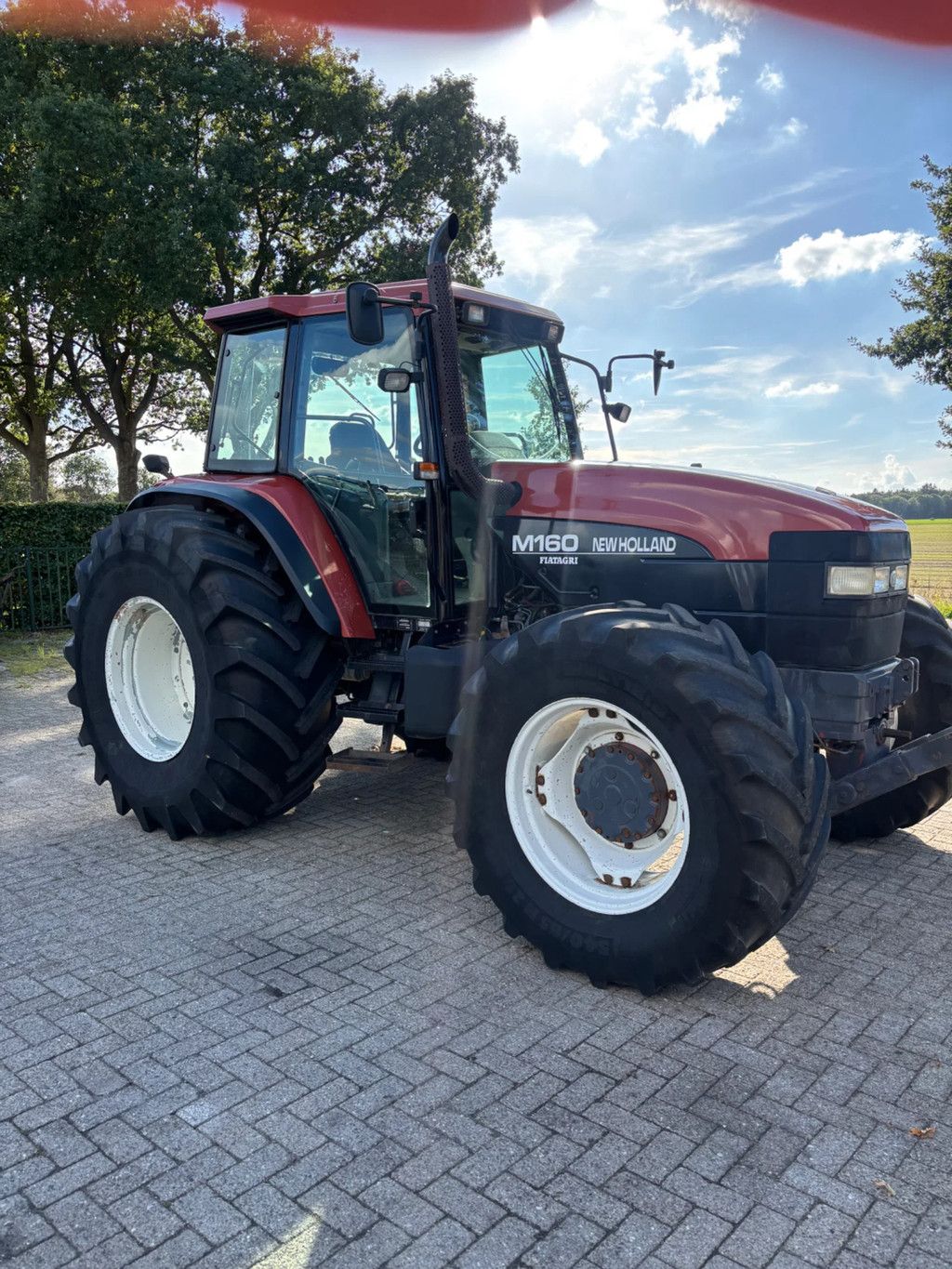 New Holland M160