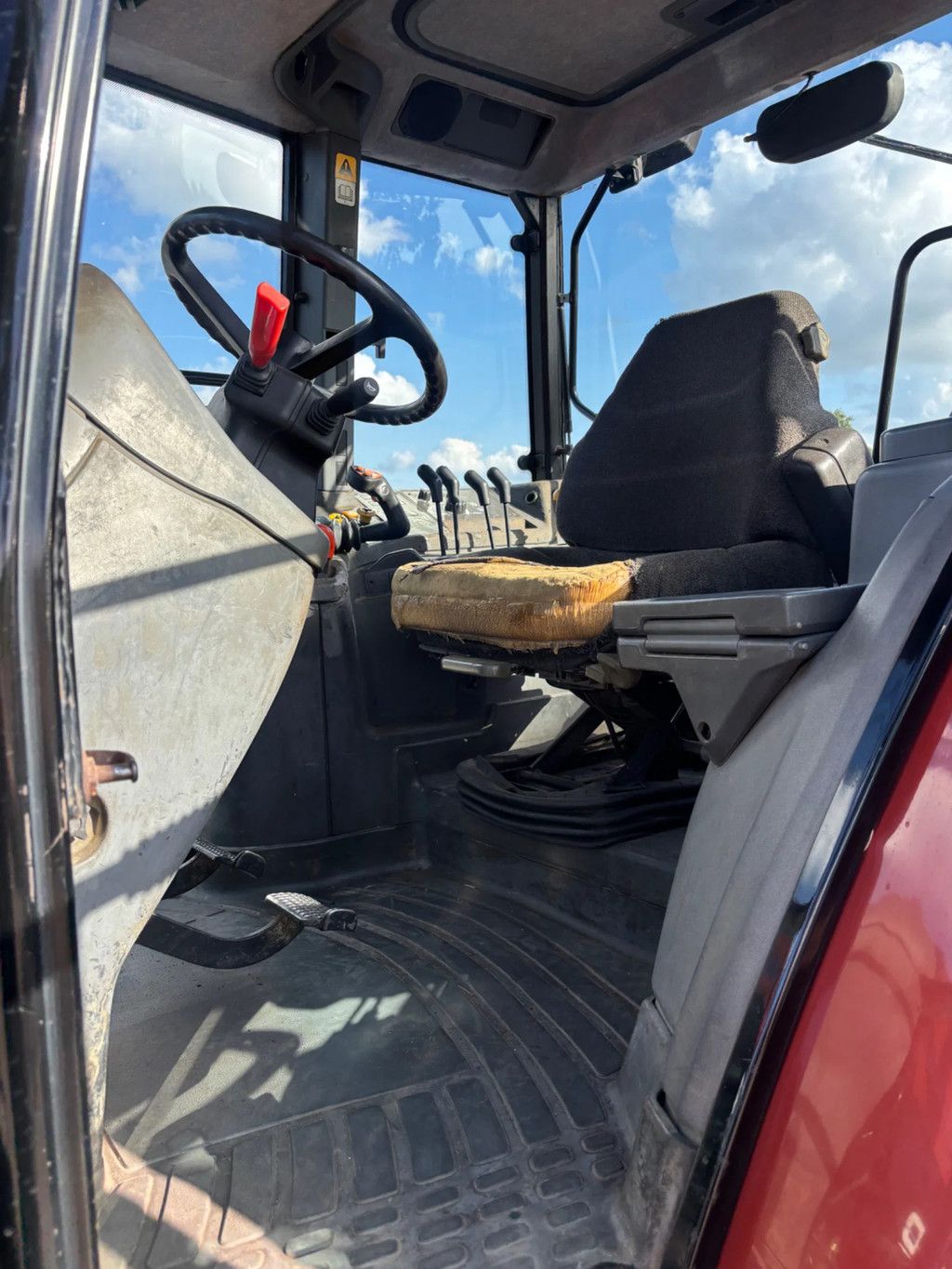 New Holland M160