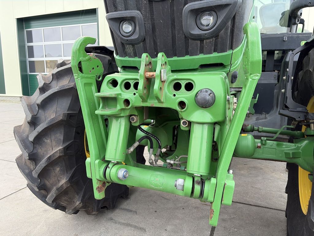 John Deere 6145R PQ