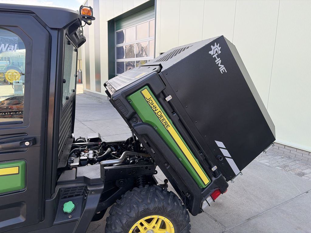 John Deere XUV865M