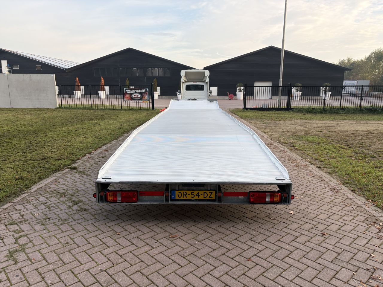 Be oplegger 8 TON ambulance auto transporter Veldhuizen