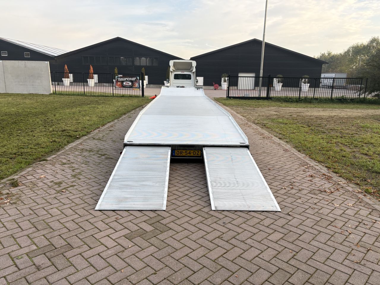 Be oplegger 8 TON ambulance auto transporter Veldhuizen