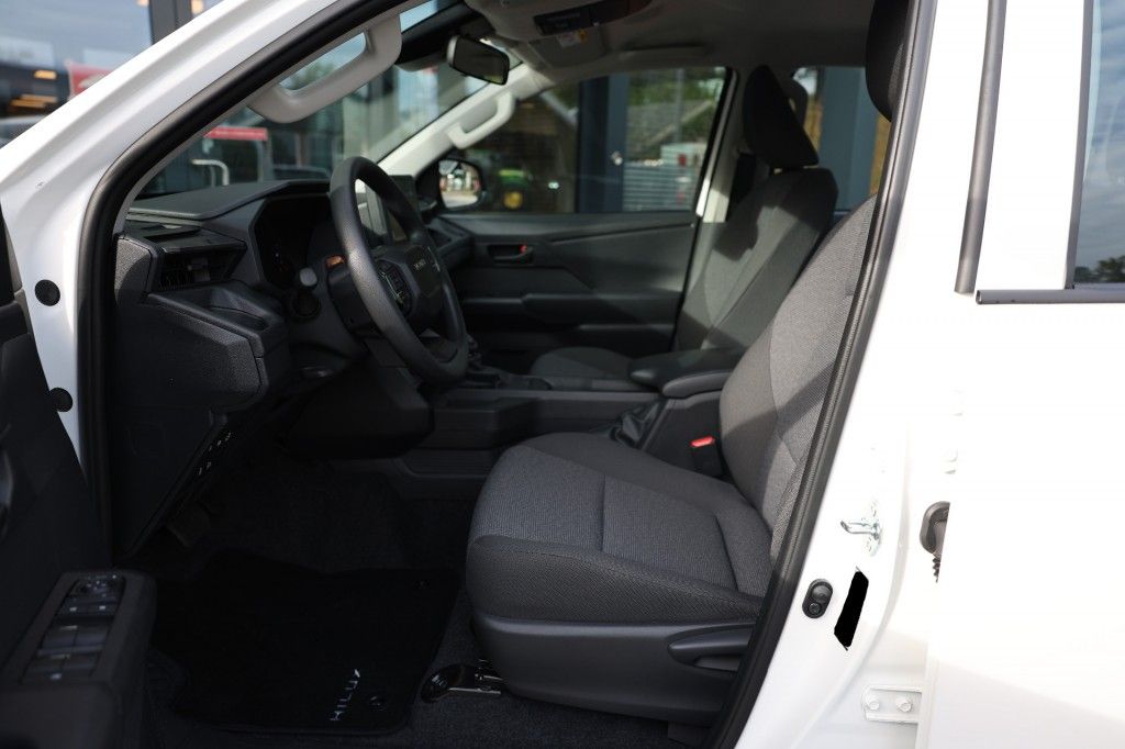 Toyota Hilux 2.8 D-4D MHEV DUBBEL CABINE ACTIVE A/T 4WD