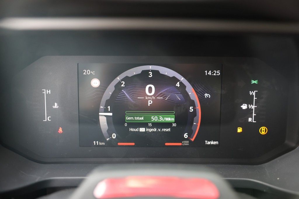 Toyota Hilux 2.8 D-4D MHEV DUBBEL CABINE ACTIVE A/T 4WD