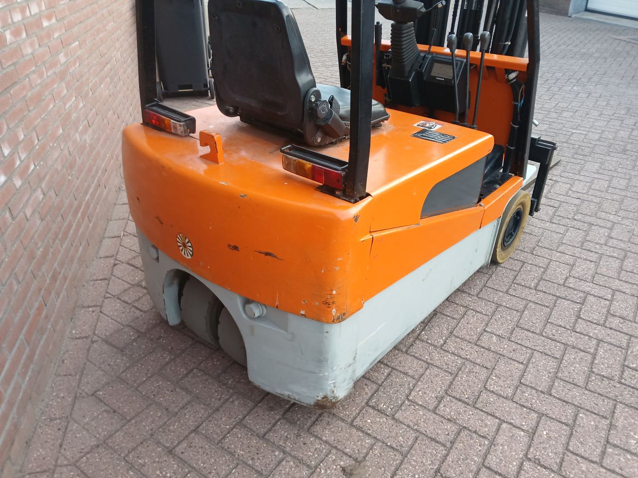 Halla h3f18t /side shift / driedelig mast