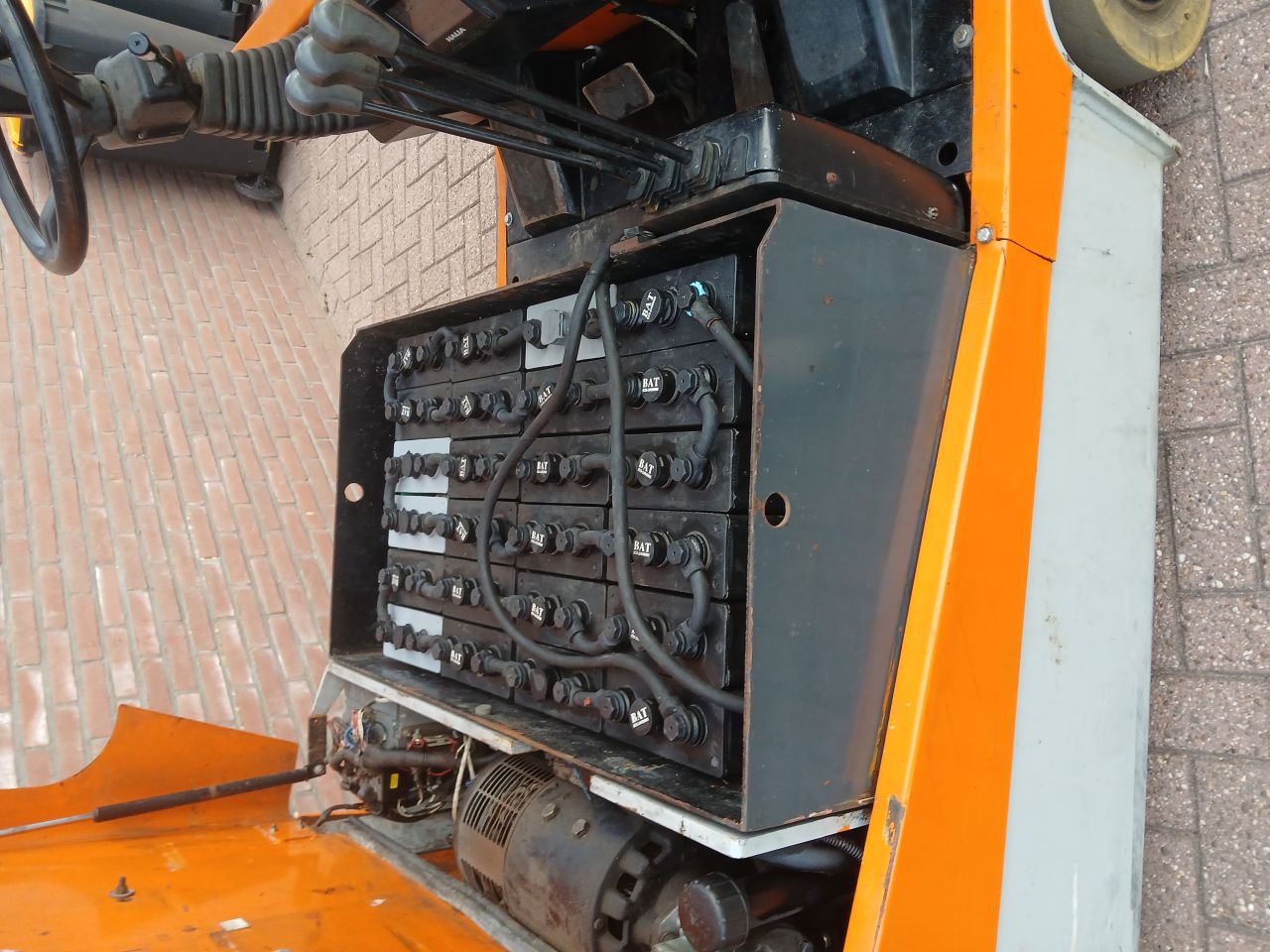 Halla h3f18t /side shift / driedelig mast