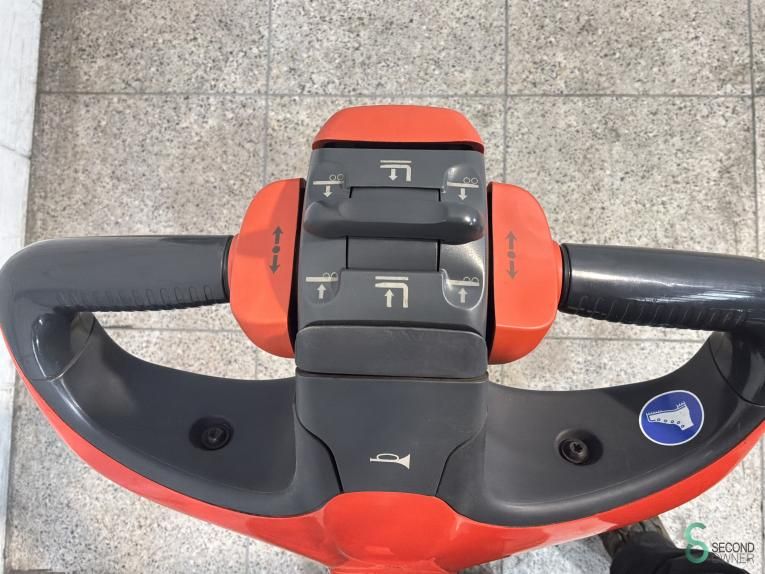 Stackers Electric Linde D06 2015 Double stock