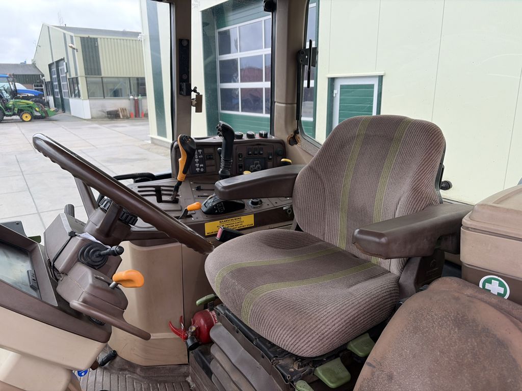 John Deere 6110 PowerQuad