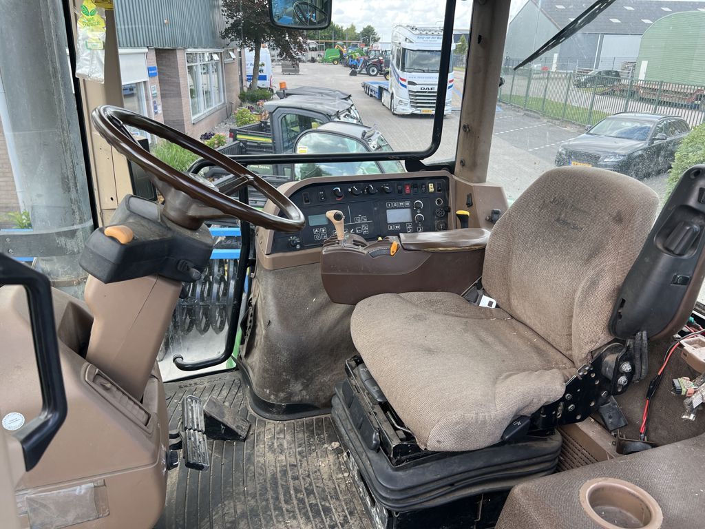 John Deere 7020 Series