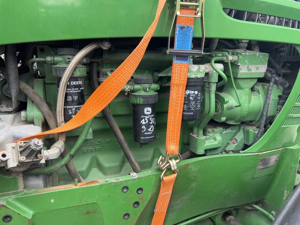 John Deere 7020 Series