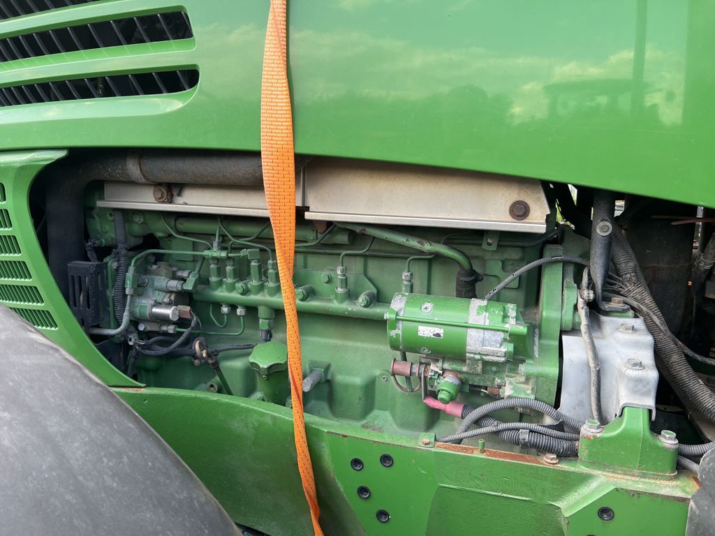 John Deere 7020 Series