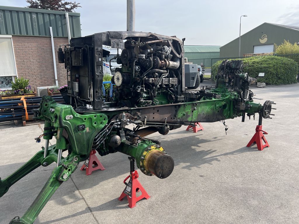 John Deere 6R Series 4 cyl.