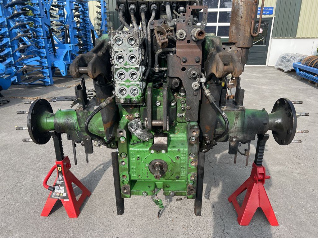John Deere 6R Series 4 cyl.
