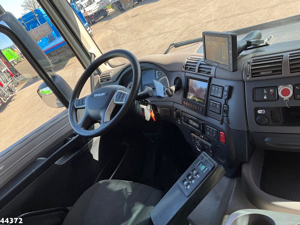 DAF FAN CF 340 Hiab 23 Tonmeter laadkraan