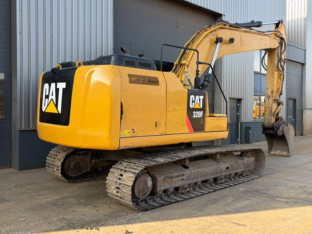 Caterpillar 320FL
