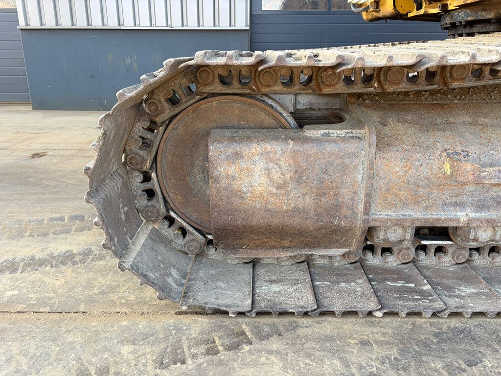 Caterpillar 320FL