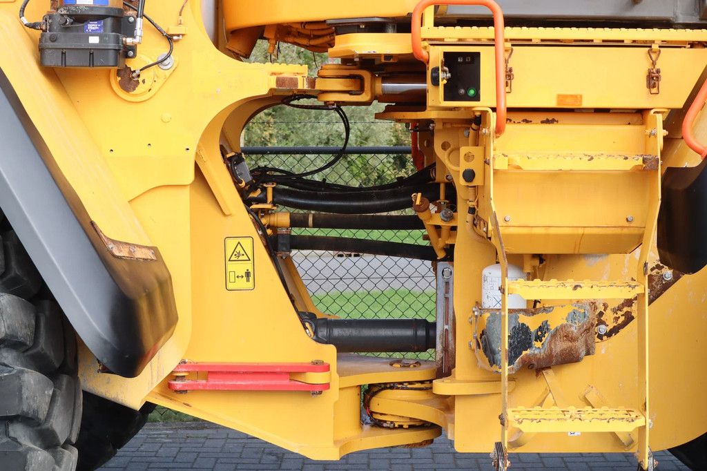 Volvo L220H | NEW TIRES L5 | CDC | BSS | QUICK COUPLER