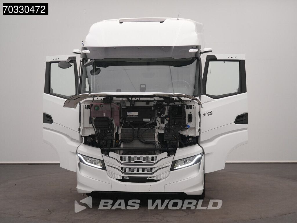 Iveco S-Way S-Way 500 4X2 NEW! Retarder 2x tanks Standklima ACC NAVI LED Mirrorcams