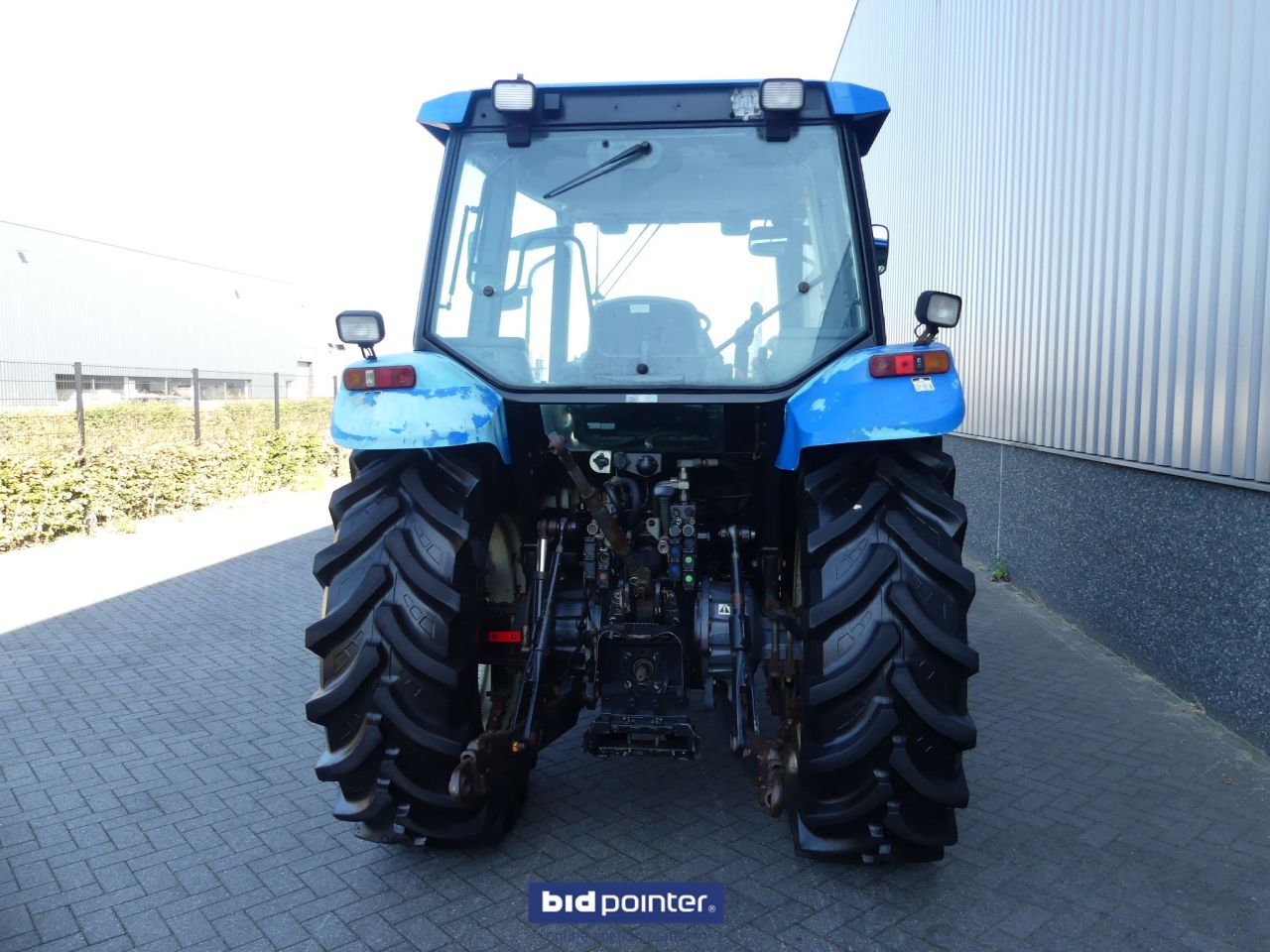 New Holland TS115