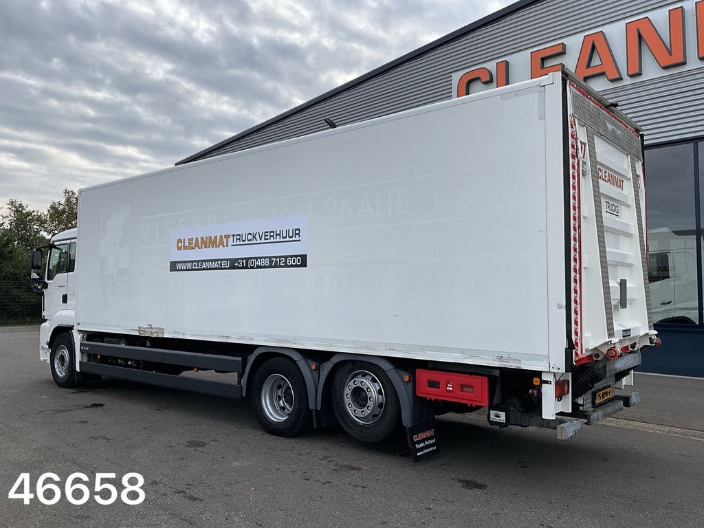Man TGS 26.330 6x2 met DHollandia laadklep
