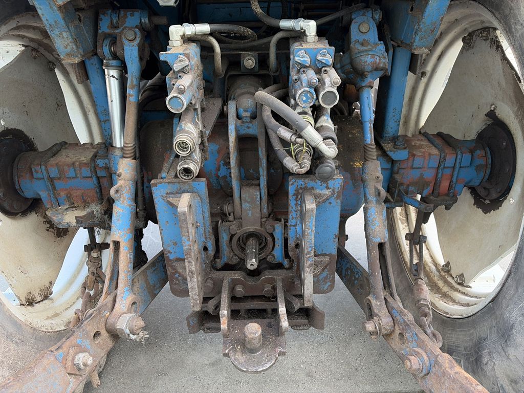 Ford 6710 4wd front loader