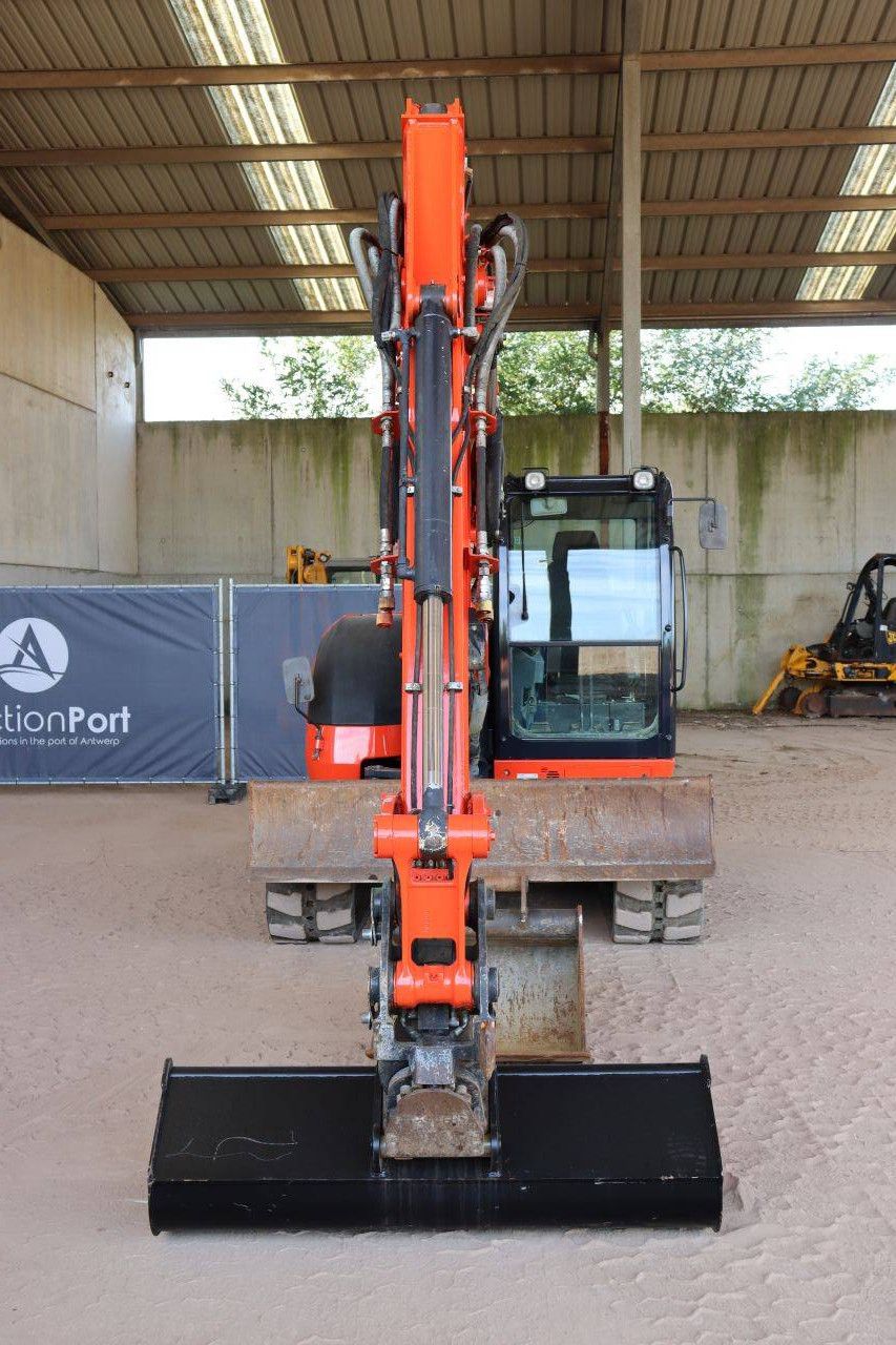 Raupenbagger Kubota KX080-4a Diesel 46,5 kW 2017