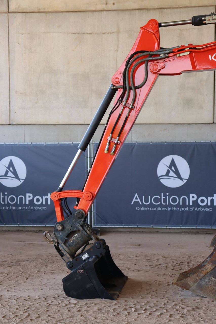 Raupenbagger Kubota KX080-4a Diesel 46,5 kW 2017