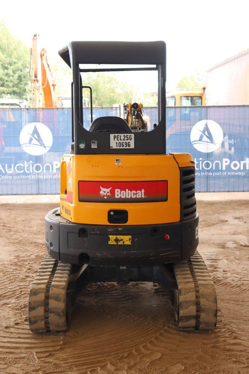Crawler excavator Bobcat E26 Diesel 15.3kW 2018