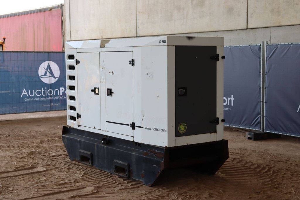 Generator SDMO R90 Diesel 80kVA