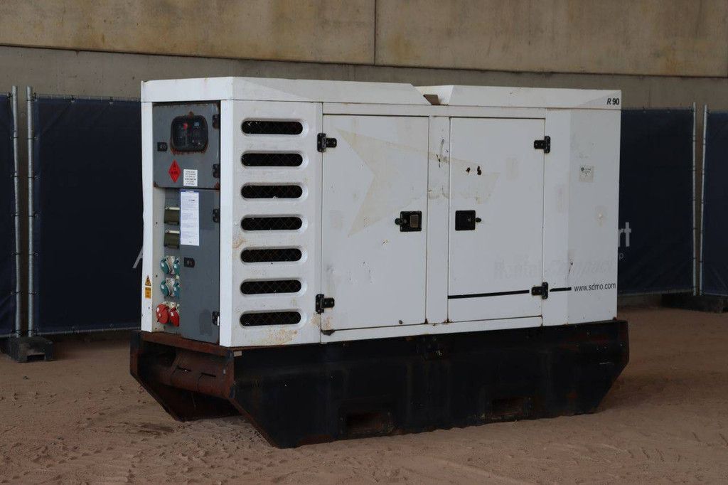 Generator SDMO R90 Diesel 80kVA